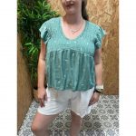 Camisa Panel de Abeja Volantes Bordado Hojas