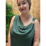 Blusa Hueco Adorno Dorado