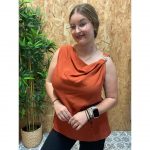 Blusa Hueco Adorno Dorado