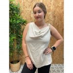 Blusa Hueco Adorno Dorado