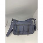 Bolsos 2 bolsillos delanteros con detalles dorados