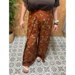 Pantalón Estampado Flores Abertura Lateral