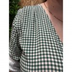Blusa de Cuadros Anudada