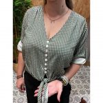 Blusa de Cuadros Anudada