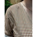 Blusa de Cuadros Anudada