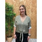 Blusa de Cuadros Anudada