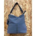 Bolso con Tachuelas Doradas y Flecos