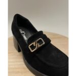 Mocasín Tacón Ante con Cadena